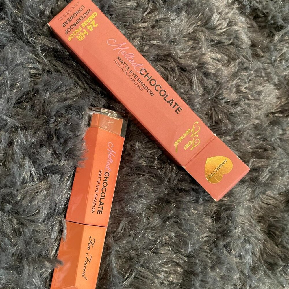 TooFaced Melted Choclate Liquid Matte Eyeshadow